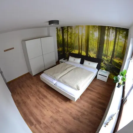 Haus Eifelruhe * Birresborn